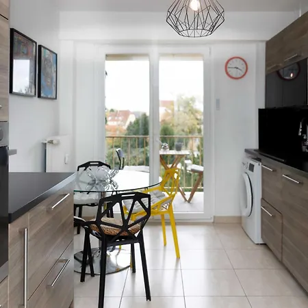 Superb 3bdr-6p Family Flat In